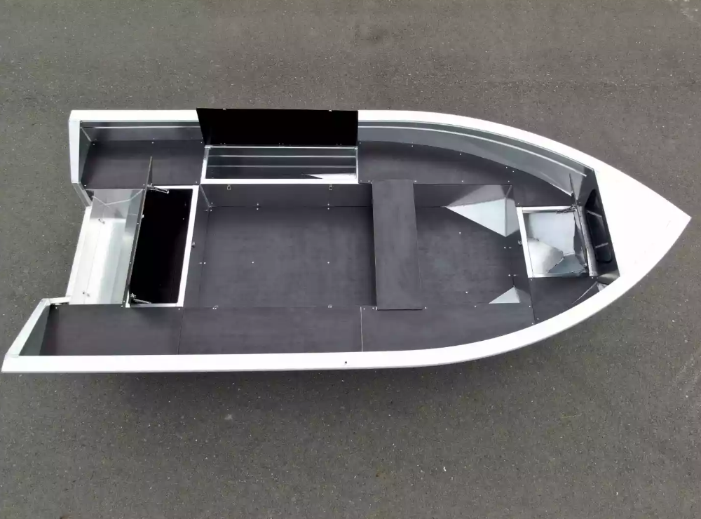 Алюминиевая лодка  Неман-420 в Владивостоке