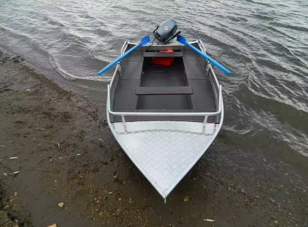 Алюминиевая лодка Wyatboat-390 M в Владивостоке