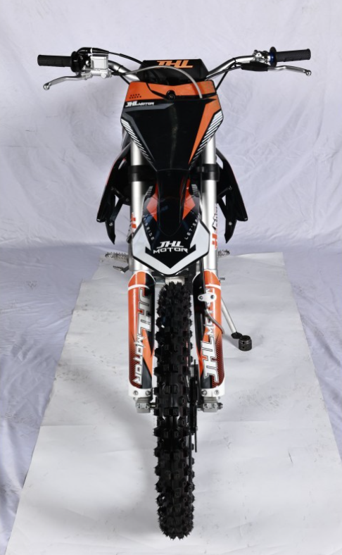 Мотоцикл JHLMOTO JHL LX1 CB250 (172FMM-3A) в Владивостоке