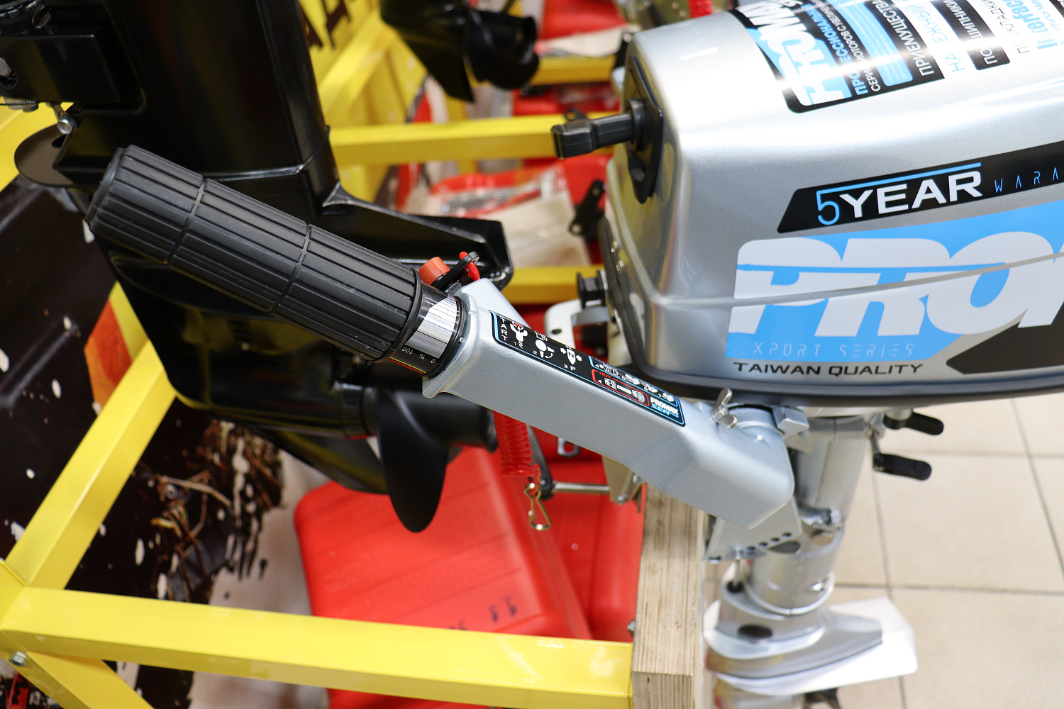 Лодочный мотор PROMAX SP5FHS (внешний бак 12 л) в Владивостоке