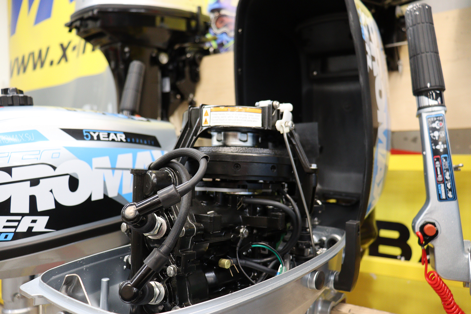 Лодочный мотор PROMAX SP9.9FHS LIGHT в Владивостоке