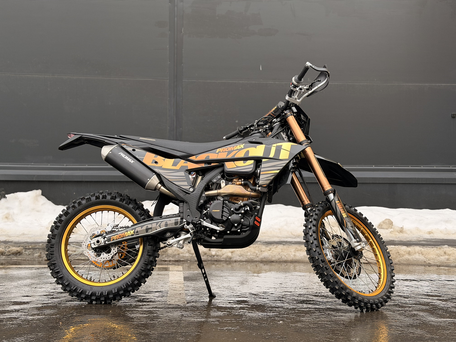 Кроссовый мотоцикл PROMAX BLACKOUT NB300 ENDURO в Владивостоке