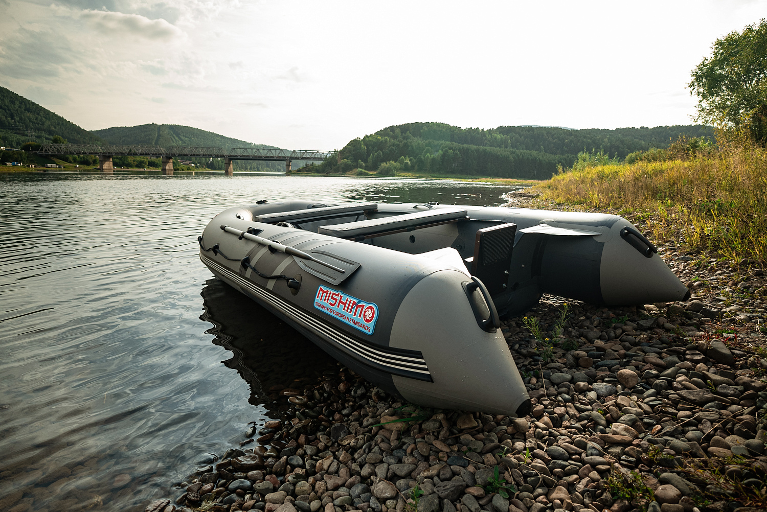 Лодка MISHIMO RIVER JET 390 под водомет в Владивостоке