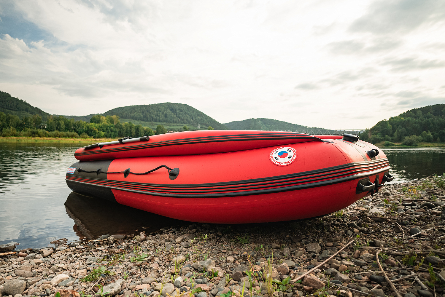 Лодка MISHIMO RIVER FJET PRO 430  под водомет в Владивостоке