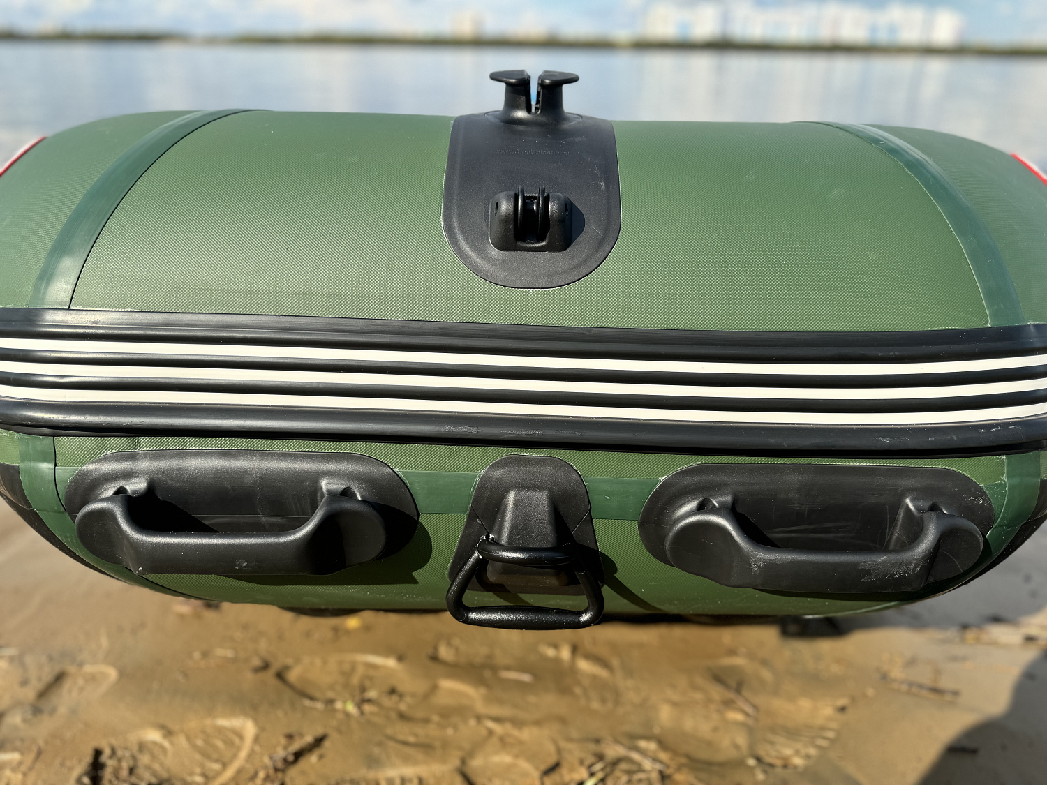 Лодка MISHIMO BIG FLOOR 380 в Владивостоке