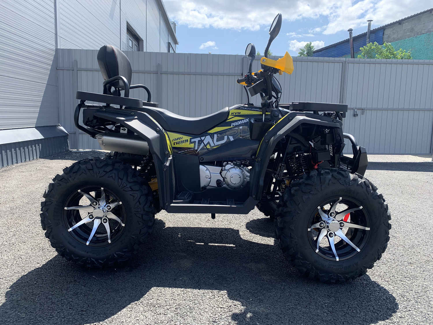 Квадроцикл PROMAX TAURUS 300 MAX-PRO в Владивостоке