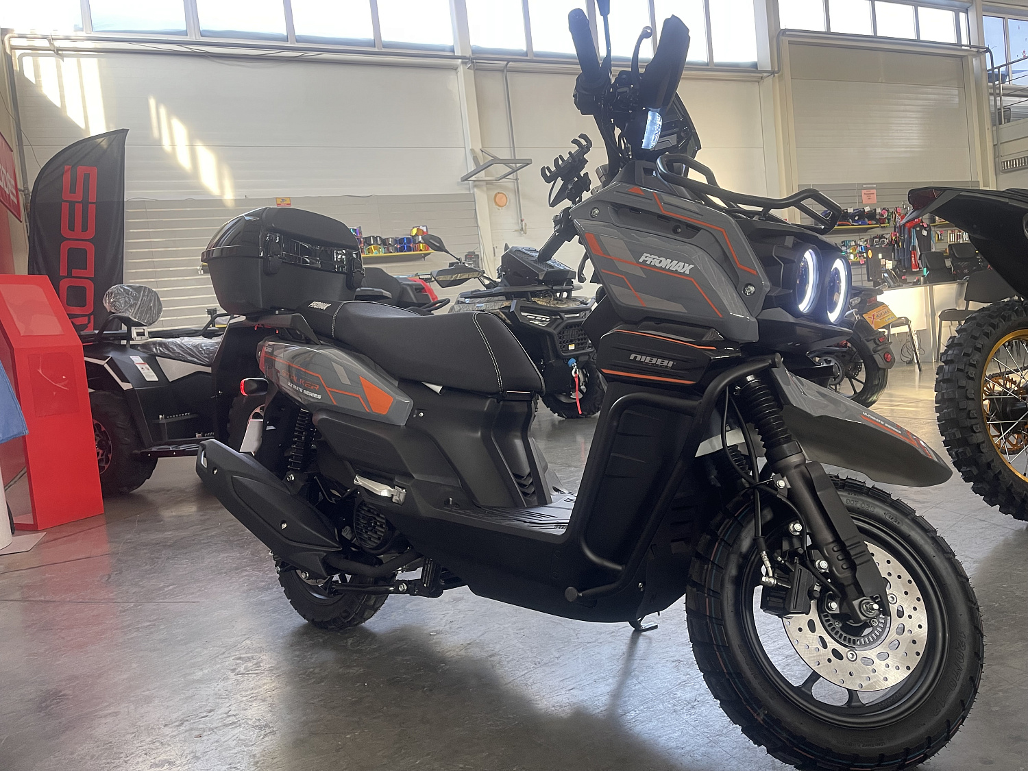 Скутер PROMAX STALKER 240(49) в Владивостоке