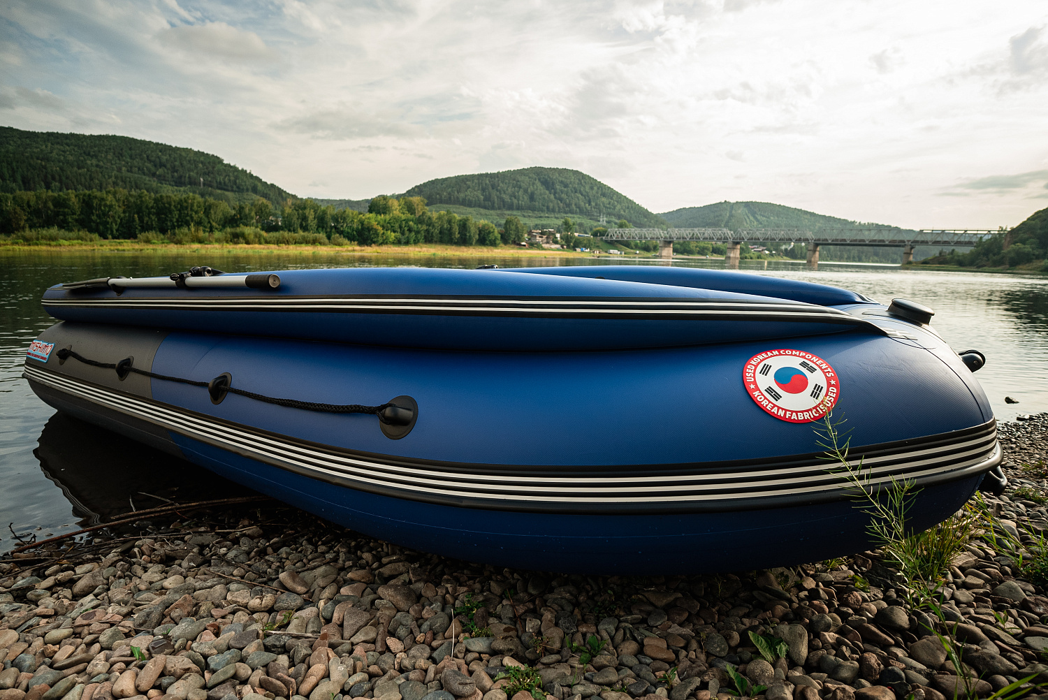 Лодка MISHIMO RIVER FJET PRO 430  под водомет в Владивостоке