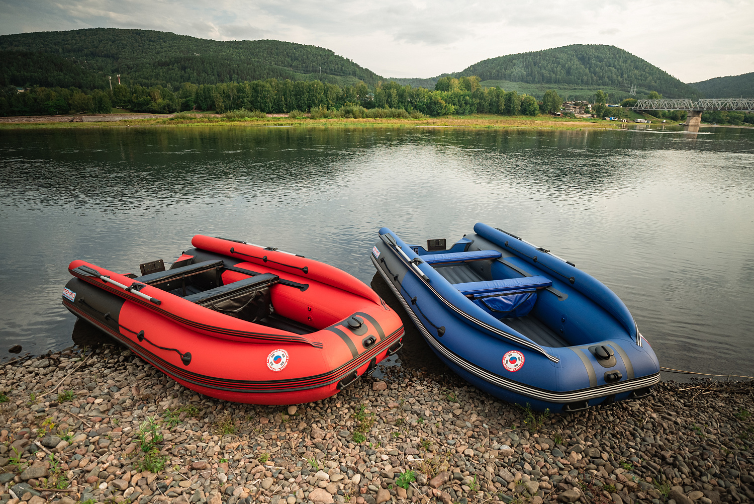 Лодка MISHIMO RIVER FJET PRO 430  под водомет в Владивостоке