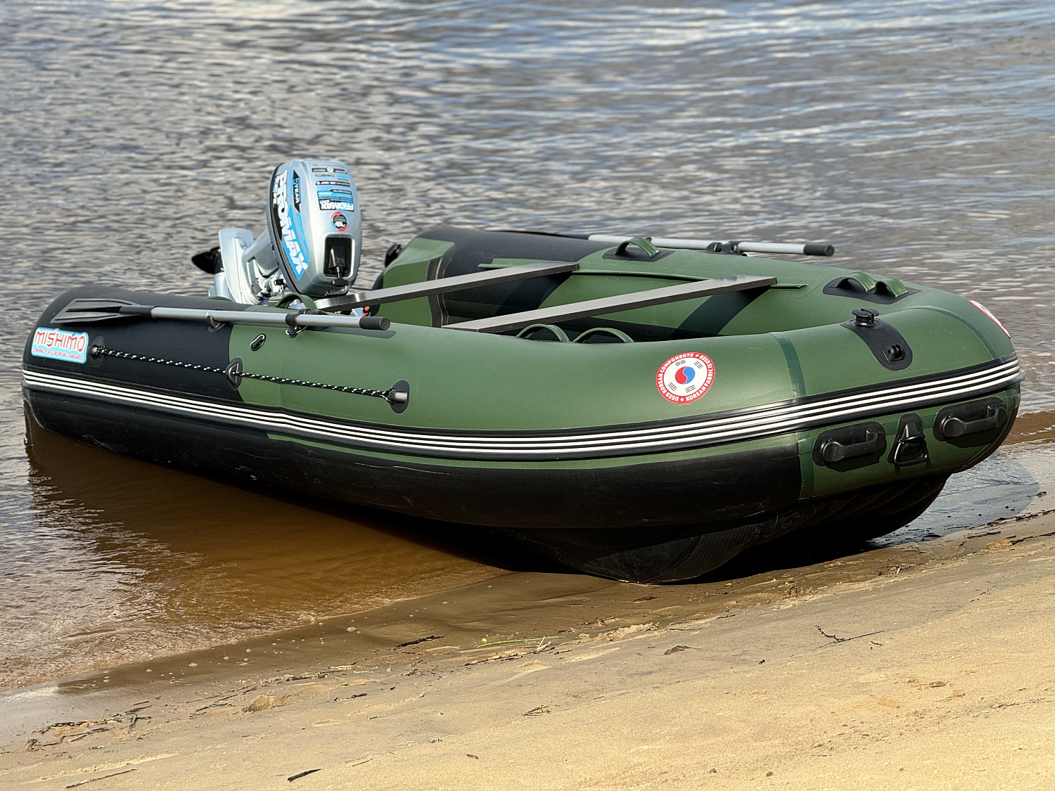 Лодка MISHIMO BIG FLOOR 420 в Владивостоке