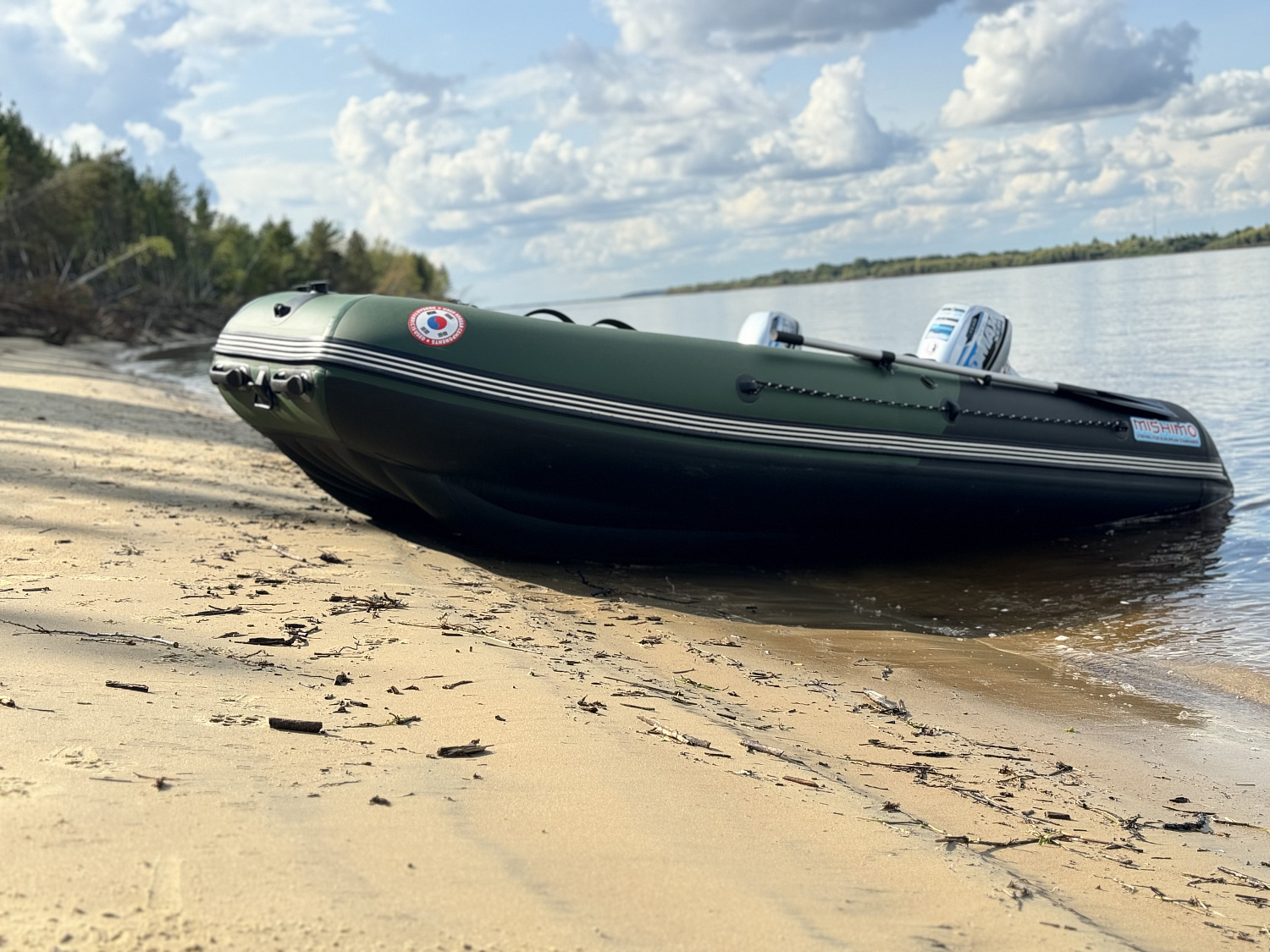 Лодка MISHIMO BIG FLOOR 420 в Владивостоке