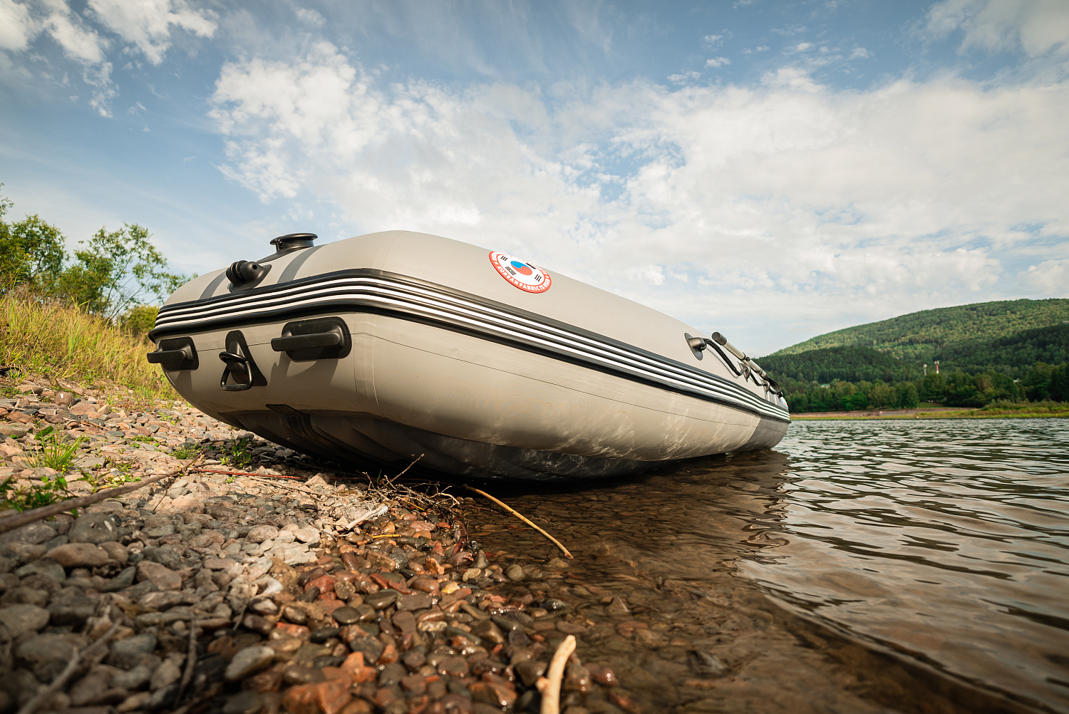 Лодка MISHIMO RIVER JET 390 под водомет в Владивостоке