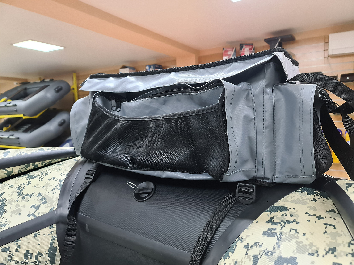 СУМКА ЛЮКС НА БАЛЛОН ДЛЯ ЛОДОК ПВХ 50Х25Х25 СМ в Владивостоке