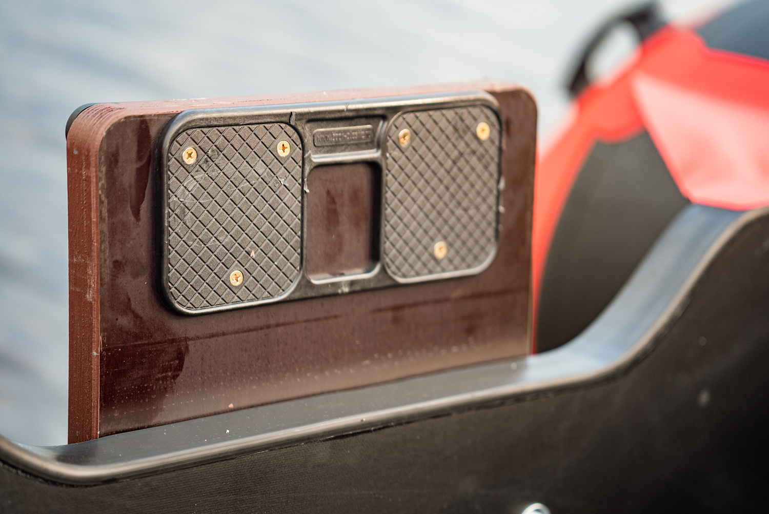 Лодка MISHIMO RIVER FJET PRO 430  под водомет в Владивостоке